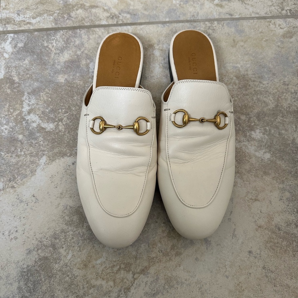 Gucci Women's Cream Leather Loafers